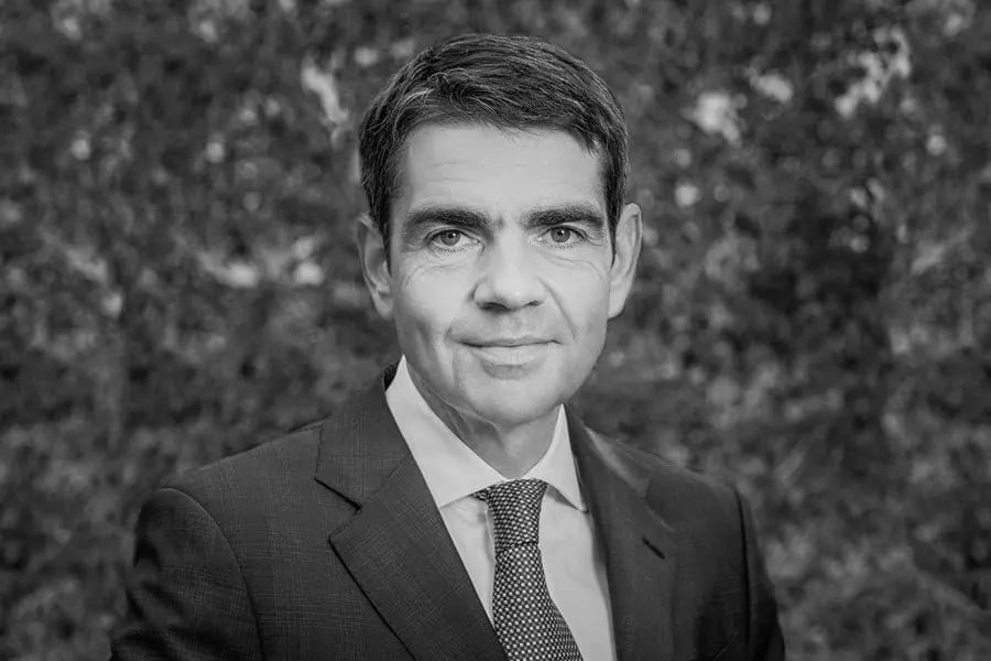 A portrait of Jérôme Lambert