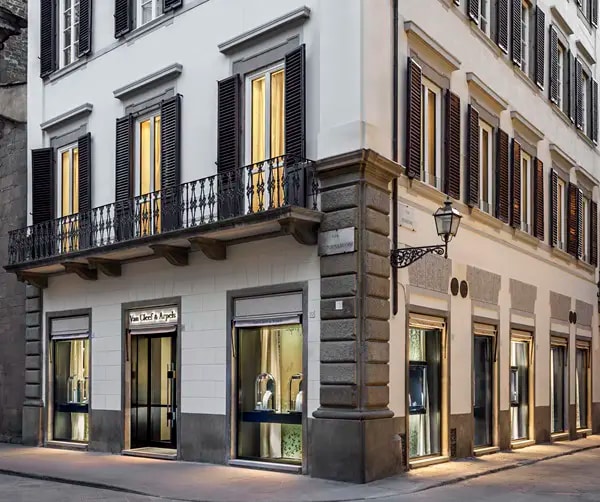 Van Cleef & Arpels boutique in Florence